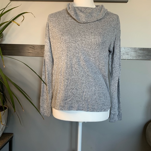 THE CHILDRES PLACE sweater thumb holes - Picture 9 of 11